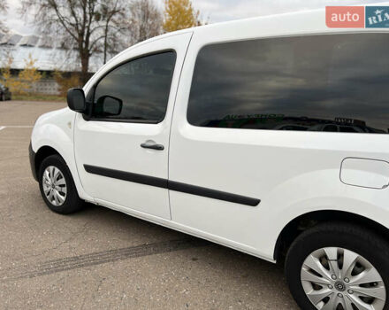 Белый Рено Кенгу, объемом двигателя 1.46 л и пробегом 179 тыс. км за 4999 $, фото 12 на Automoto.ua