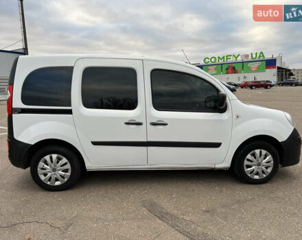 Белый Рено Кенгу, объемом двигателя 1.46 л и пробегом 179 тыс. км за 5150 $, фото 7 на Automoto.ua