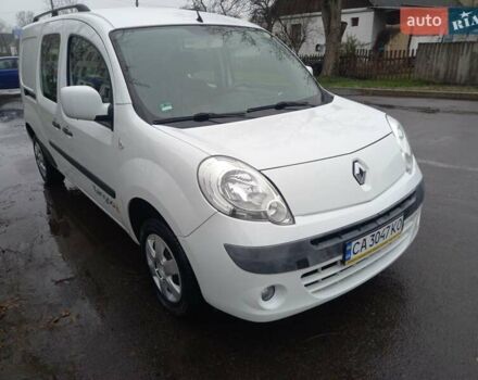 Белый Рено Кенгу, объемом двигателя 1.5 л и пробегом 180 тыс. км за 8999 $, фото 4 на Automoto.ua
