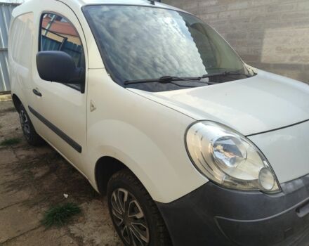 Белый Рено Кенгу, объемом двигателя 0 л и пробегом 380 тыс. км за 3900 $, фото 1 на Automoto.ua