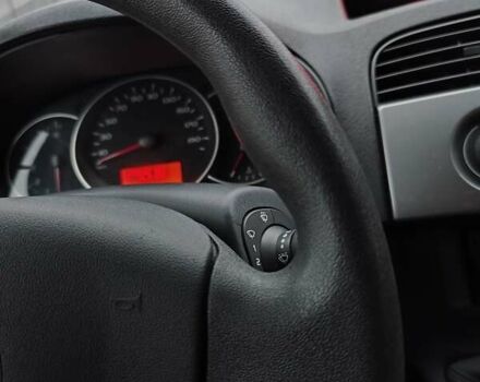 Белый Рено Кенгу, объемом двигателя 1.5 л и пробегом 195 тыс. км за 7929 $, фото 44 на Automoto.ua