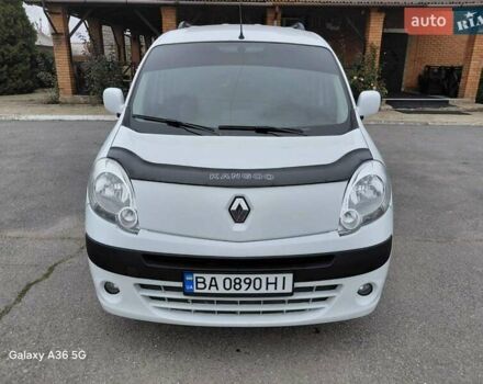 Белый Рено Кенгу, объемом двигателя 1.46 л и пробегом 253 тыс. км за 8500 $, фото 1 на Automoto.ua