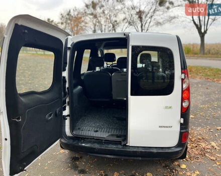 Белый Рено Кенгу, объемом двигателя 1.5 л и пробегом 288 тыс. км за 6350 $, фото 25 на Automoto.ua