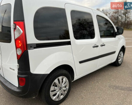 Белый Рено Кенгу, объемом двигателя 1.46 л и пробегом 179 тыс. км за 5150 $, фото 15 на Automoto.ua