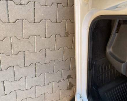 Белый Рено Кенгу, объемом двигателя 1.5 л и пробегом 223 тыс. км за 7450 $, фото 30 на Automoto.ua