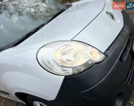 Белый Рено Кенгу, объемом двигателя 1.5 л и пробегом 288 тыс. км за 6350 $, фото 14 на Automoto.ua