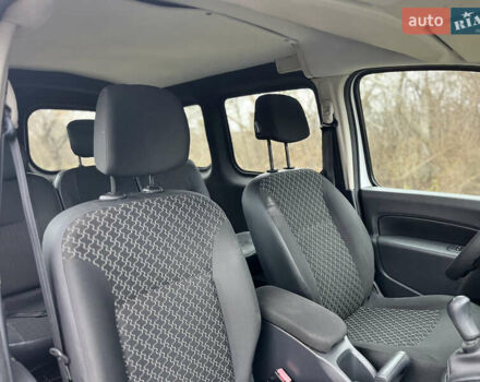 Білий Рено Кєнгу, об'ємом двигуна 1.5 л та пробігом 288 тис. км за 6300 $, фото 36 на Automoto.ua