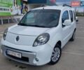 Белый Рено Кенгу, объемом двигателя 1.6 л и пробегом 230 тыс. км за 7600 $, фото 1 на Automoto.ua