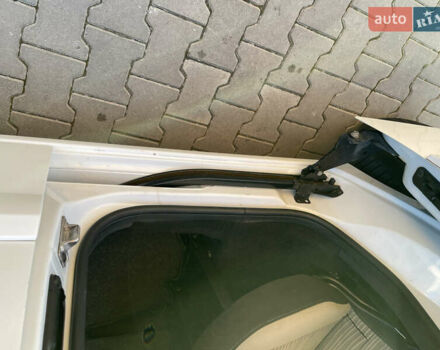 Белый Рено Кенгу, объемом двигателя 1.5 л и пробегом 223 тыс. км за 7450 $, фото 29 на Automoto.ua