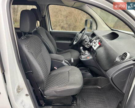 Білий Рено Кєнгу, об'ємом двигуна 1.5 л та пробігом 288 тис. км за 6300 $, фото 33 на Automoto.ua