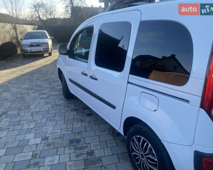 Белый Рено Кенгу, объемом двигателя 1.5 л и пробегом 223 тыс. км за 7600 $, фото 5 на Automoto.ua