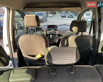 Белый Рено Кенгу, объемом двигателя 1.5 л и пробегом 223 тыс. км за 7450 $, фото 16 на Automoto.ua