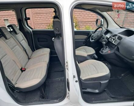 Белый Рено Кенгу, объемом двигателя 1.46 л и пробегом 279 тыс. км за 7700 $, фото 11 на Automoto.ua