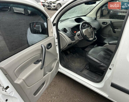 Білий Рено Кєнгу, об'ємом двигуна 1.46 л та пробігом 277 тис. км за 5500 $, фото 9 на Automoto.ua