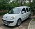 Белый Рено Кенгу, объемом двигателя 1.6 л и пробегом 211 тыс. км за 7950 $, фото 2 на Automoto.ua
