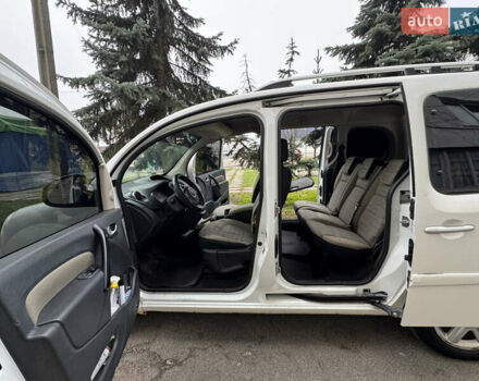 Белый Рено Кенгу, объемом двигателя 1.5 л и пробегом 329 тыс. км за 5199 $, фото 11 на Automoto.ua