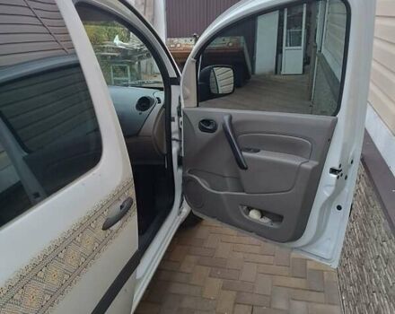 Рено Кєнгу 2011 у Чернігові на Automoto.ua Білий Рено Кєнгу, об'ємом двигуна 1.5 л та пробігом 240 тис. км за 4500 $, фото 3 на Automoto.ua