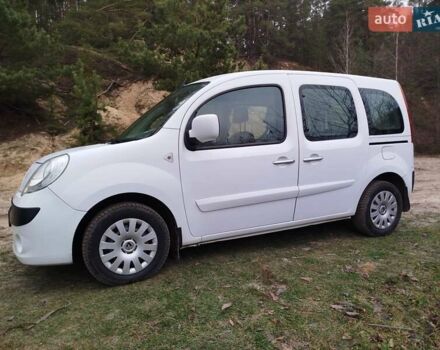 Білий Рено Кєнгу, об'ємом двигуна 1.46 л та пробігом 226 тис. км за 6200 $, фото 3 на Automoto.ua