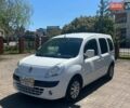 Белый Рено Кенгу, объемом двигателя 1.6 л и пробегом 210 тыс. км за 7950 $, фото 1 на Automoto.ua