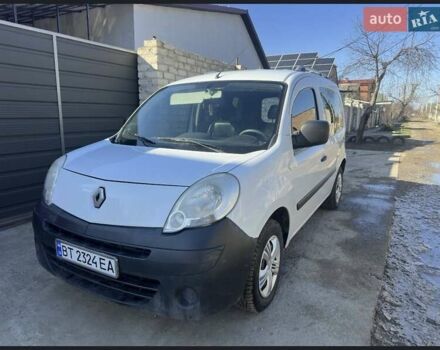 Рено Кєнгу 2011 у Херсоні на Automoto.ua Білий Рено Кєнгу, об'ємом двигуна 1.46 л та пробігом 298 тис. км за 6500 $, фото 1 на Automoto.ua