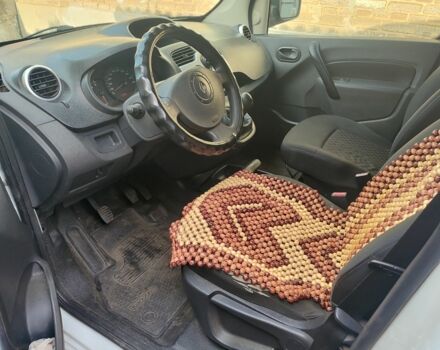 Белый Рено Кенгу, объемом двигателя 0 л и пробегом 380 тыс. км за 3900 $, фото 2 на Automoto.ua