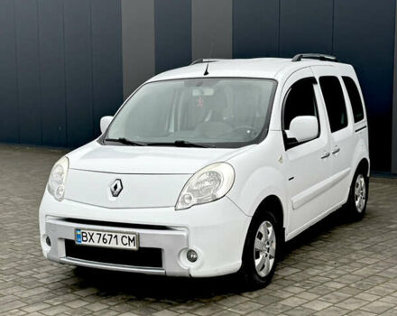 Белый Рено Кенгу, объемом двигателя 1.5 л и пробегом 270 тыс. км за 6499 $, фото 1 на Automoto.ua