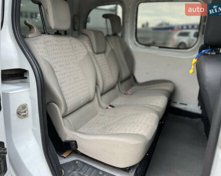 Белый Рено Кенгу, объемом двигателя 1.46 л и пробегом 179 тыс. км за 5150 $, фото 18 на Automoto.ua