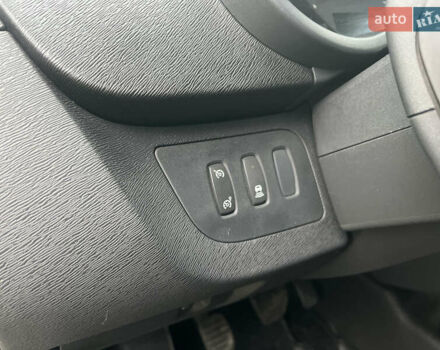 Білий Рено Кєнгу, об'ємом двигуна 1.5 л та пробігом 288 тис. км за 6300 $, фото 22 на Automoto.ua