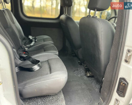 Белый Рено Кенгу, объемом двигателя 1.5 л и пробегом 288 тыс. км за 6350 $, фото 31 на Automoto.ua