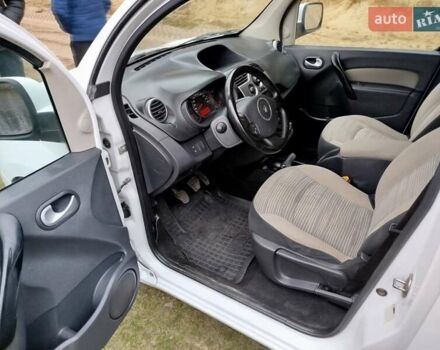 Білий Рено Кєнгу, об'ємом двигуна 1.46 л та пробігом 226 тис. км за 6200 $, фото 10 на Automoto.ua