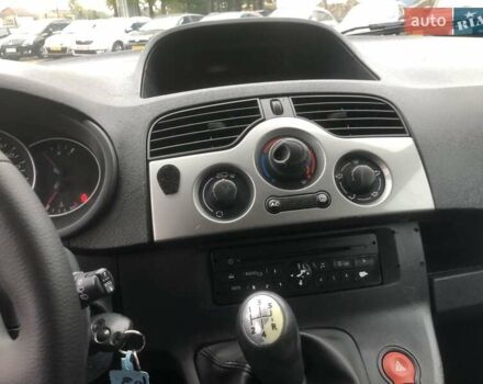 Белый Рено Кенгу, объемом двигателя 1.5 л и пробегом 189 тыс. км за 7650 $, фото 7 на Automoto.ua