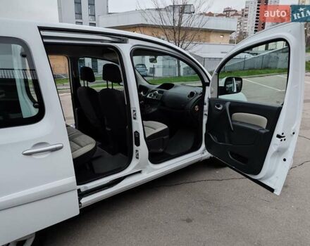 Белый Рено Кенгу, объемом двигателя 1.5 л и пробегом 195 тыс. км за 7929 $, фото 36 на Automoto.ua