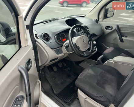 Білий Рено Кєнгу, об'ємом двигуна 1.46 л та пробігом 218 тис. км за 5800 $, фото 8 на Automoto.ua