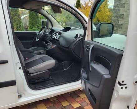 Рено Кєнгу 2011 у Смеле на Automoto.ua Білий Рено Кєнгу, об'ємом двигуна 1.46 л та пробігом 353 тис. км за 4750 $, фото 5 на Automoto.ua