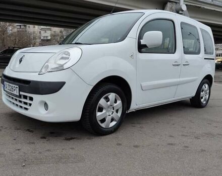 Белый Рено Кенгу, объемом двигателя 1.5 л и пробегом 195 тыс. км за 7929 $, фото 2 на Automoto.ua