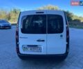 Білий Рено Кєнгу, об'ємом двигуна 1.5 л та пробігом 255 тис. км за 5450 $, фото 6 на Automoto.ua