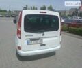 Белый Рено Кенгу, объемом двигателя 1.6 л и пробегом 228 тыс. км за 6700 $, фото 2 на Automoto.ua