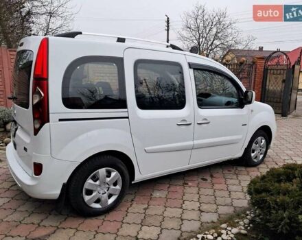 Белый Рено Кенгу, объемом двигателя 1.46 л и пробегом 279 тыс. км за 7700 $, фото 3 на Automoto.ua