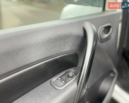 Білий Рено Кєнгу, об'ємом двигуна 1.5 л та пробігом 288 тис. км за 6300 $, фото 20 на Automoto.ua