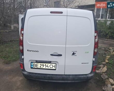 Белый Рено Кенгу, объемом двигателя 1.5 л и пробегом 260 тыс. км за 5200 $, фото 3 на Automoto.ua