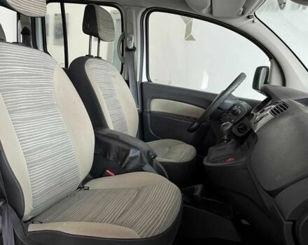 Белый Рено Кенгу, объемом двигателя 1.5 л и пробегом 230 тыс. км за 7600 $, фото 8 на Automoto.ua