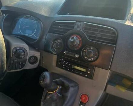 Белый Рено Кенгу, объемом двигателя 1.46 л и пробегом 254 тыс. км за 5200 $, фото 1 на Automoto.ua