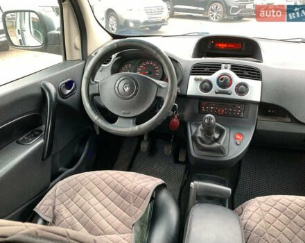 Білий Рено Кєнгу, об'ємом двигуна 1.5 л та пробігом 260 тис. км за 7490 $, фото 31 на Automoto.ua