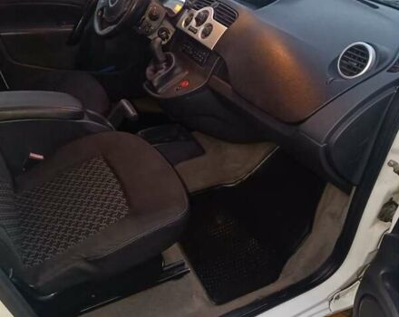 Белый Рено Кенгу, объемом двигателя 1.5 л и пробегом 357 тыс. км за 6200 $, фото 14 на Automoto.ua