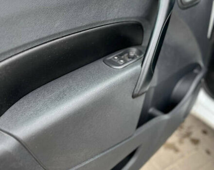 Белый Рено Кенгу, объемом двигателя 0 л и пробегом 29 тыс. км за 4999 $, фото 1 на Automoto.ua