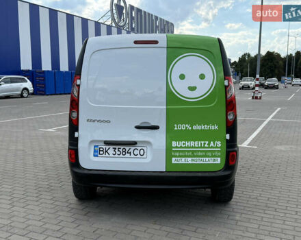 Белый Рено Кенгу, объемом двигателя 0 л и пробегом 75 тыс. км за 5900 $, фото 3 на Automoto.ua