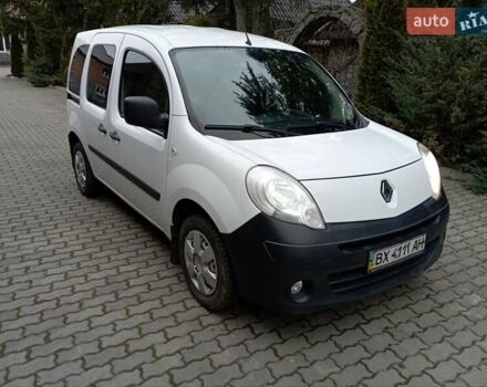 Белый Рено Кенгу, объемом двигателя 1.5 л и пробегом 298 тыс. км за 7750 $, фото 5 на Automoto.ua