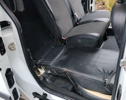 Білий Рено Кєнгу, об'ємом двигуна 0 л та пробігом 109 тис. км за 7300 $, фото 13 на Automoto.ua