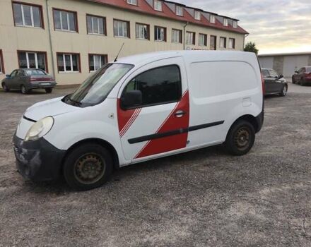 Белый Рено Кенгу, объемом двигателя 1.46 л и пробегом 226 тыс. км за 3800 $, фото 6 на Automoto.ua