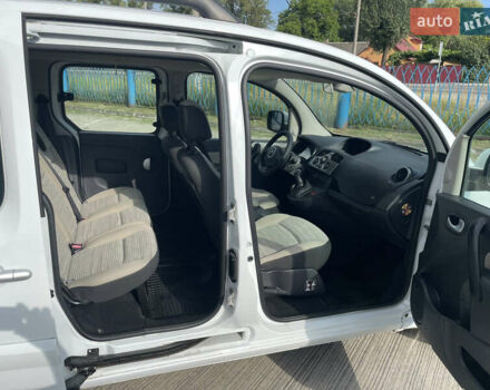 Белый Рено Кенгу, объемом двигателя 1.5 л и пробегом 216 тыс. км за 8300 $, фото 7 на Automoto.ua